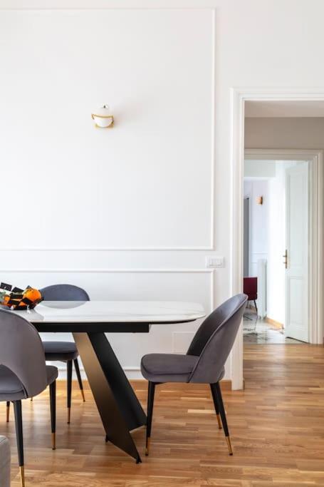 Sjr Luxury Apartment Trevi Fountain Rome Luaran gambar