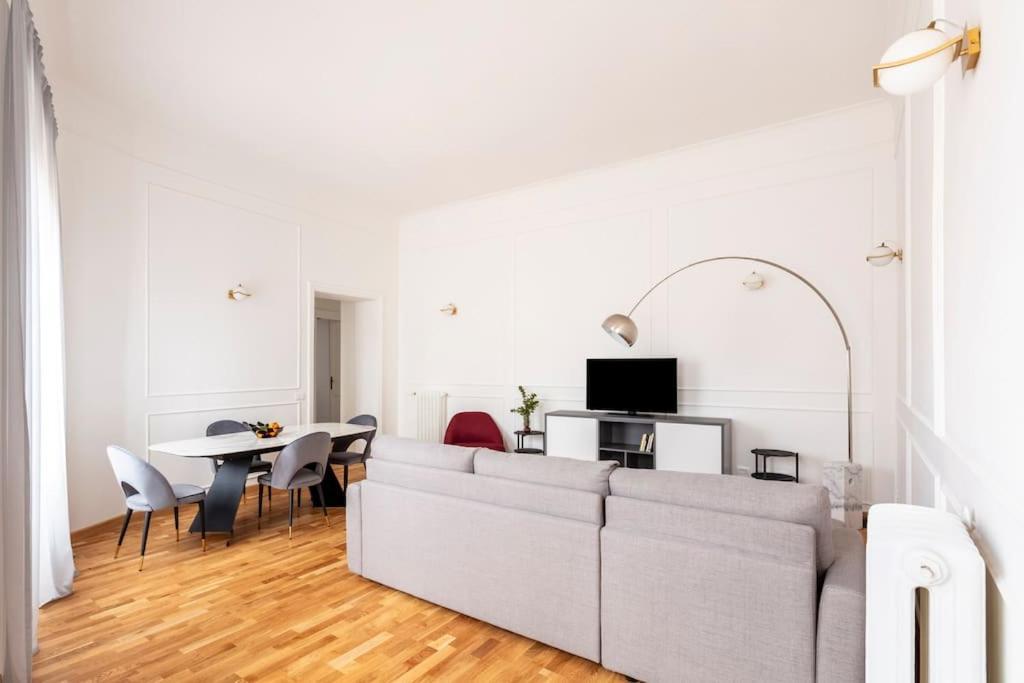 Sjr Luxury Apartment Trevi Fountain Rome Luaran gambar