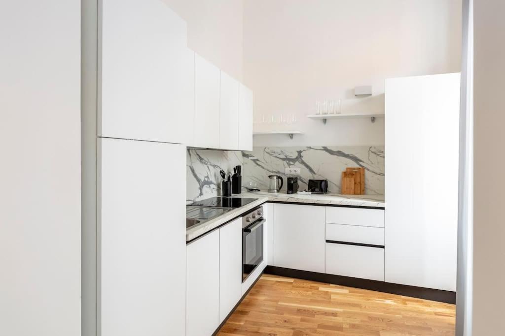 Sjr Luxury Apartment Trevi Fountain Rome Luaran gambar